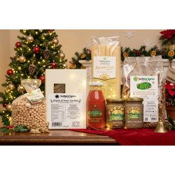 Gift basket 7 items.